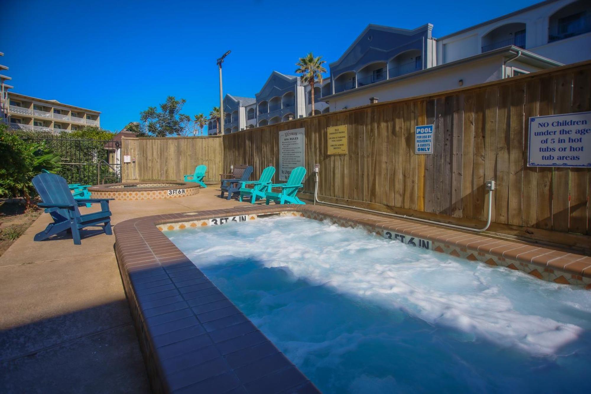 Sea-Renity Heated Pools Steps To The Beach Galveston Exterior photo